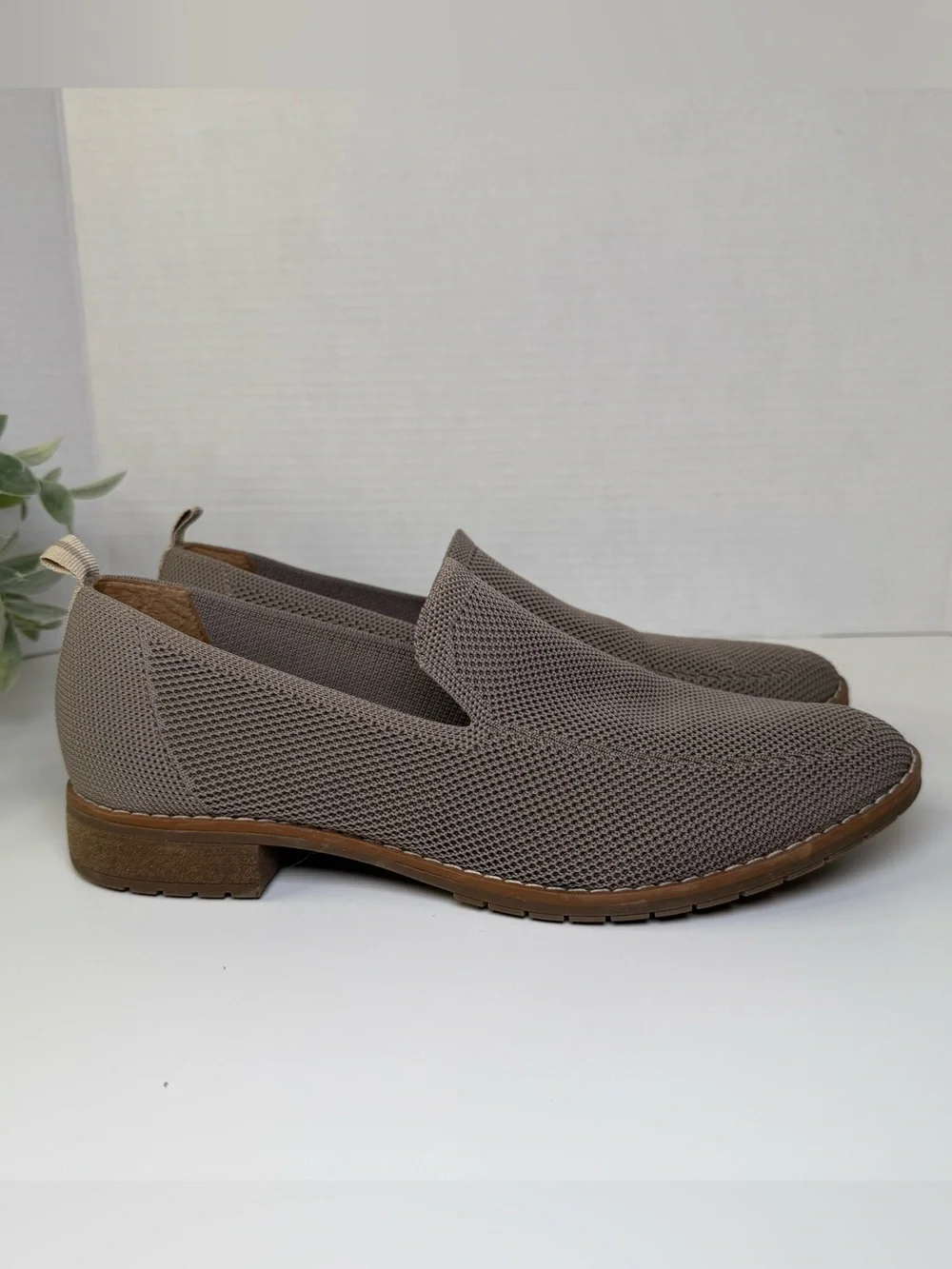 Eurosoft Westly Slip-on Loafers in Mist Grey Women’s Size 9.5M Feminine Boho